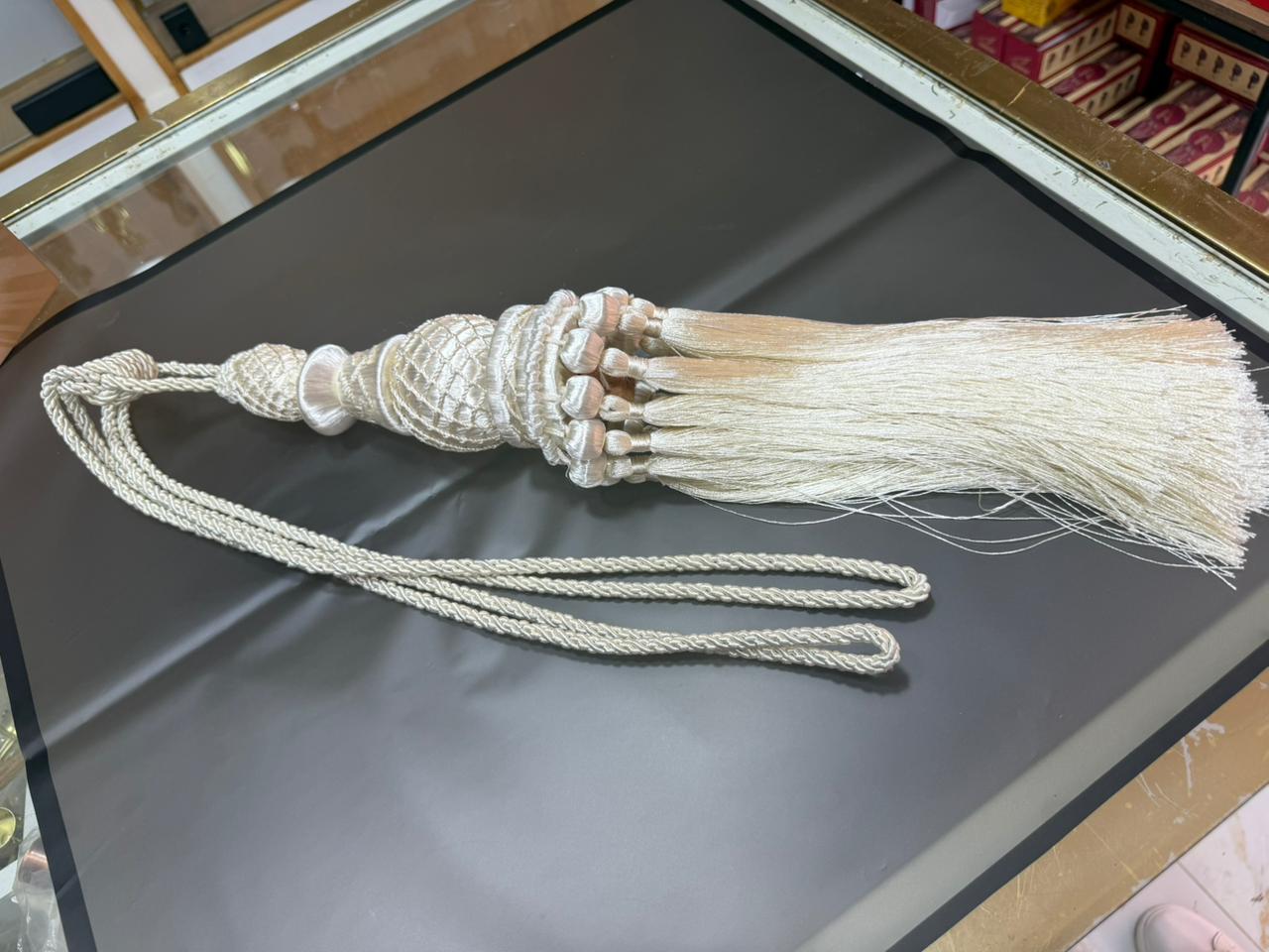 موزع تيجان ونهايات – dist 30 finials